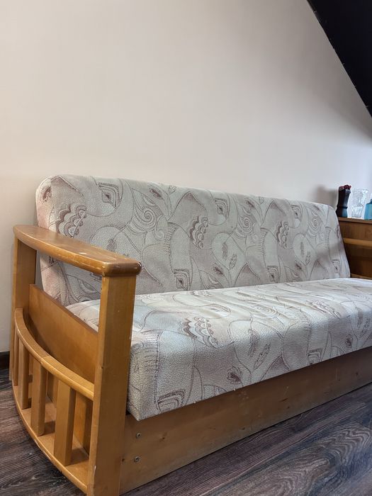 Продам диван книжка за 10 тыс.