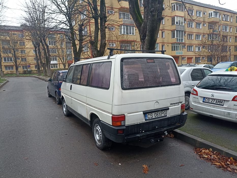 Vând Volkswagen T 4