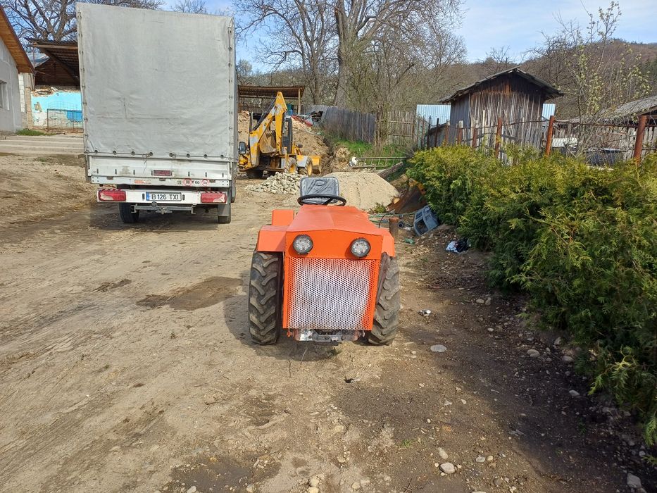 Vând tractoras 4x4/servodirectie/2prize