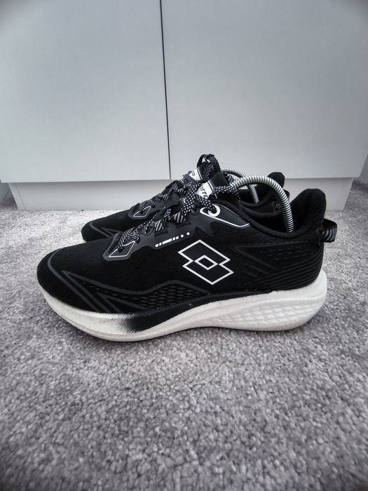 Adidasi dama Lotto Kimi 40