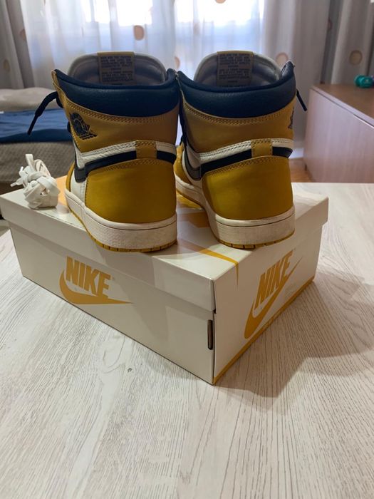 Adidasi Nike Air Jordan 1 High