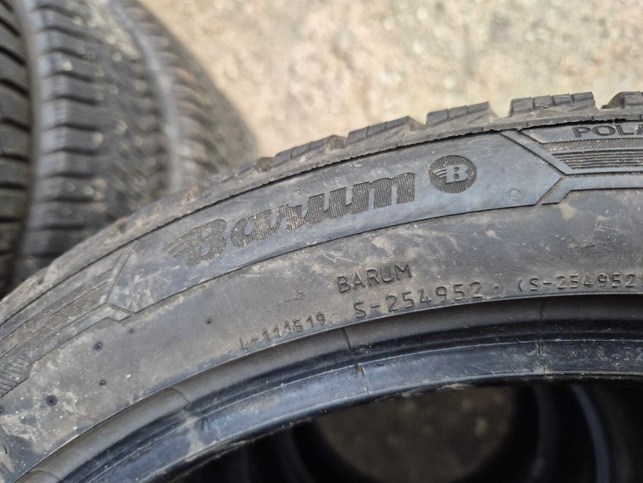 2 Anvelope de IARNA - 225/40/18 - BARUM - APP NOI - DOT 2021 !