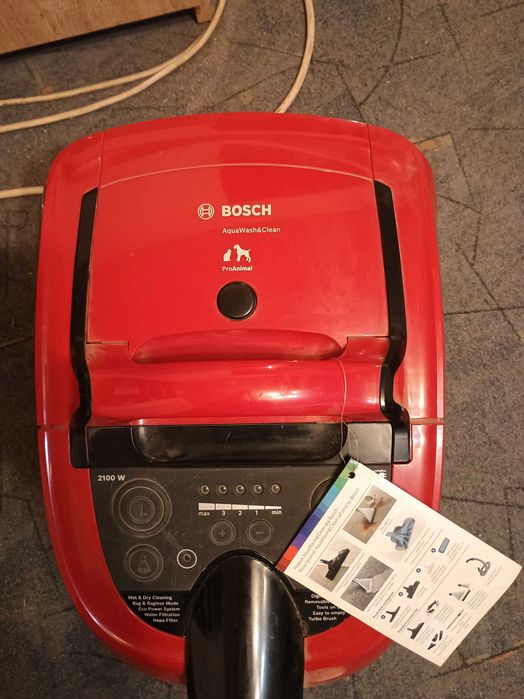 Aspirator bosch AquaWash&Clean