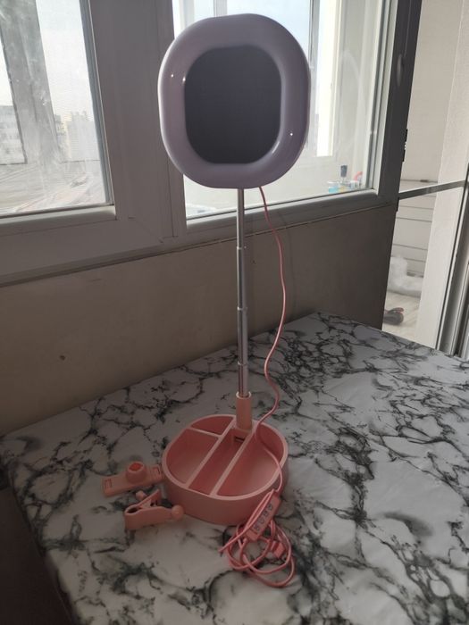 Преносимо (прибиращо се) LED Огледалоо