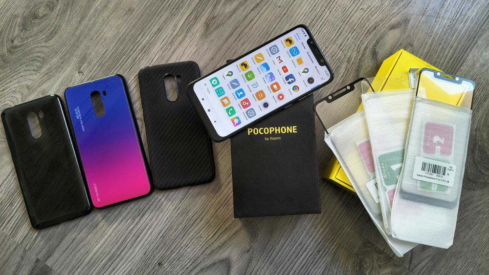 Pocophone F1 by Xiaomi 6/64GB