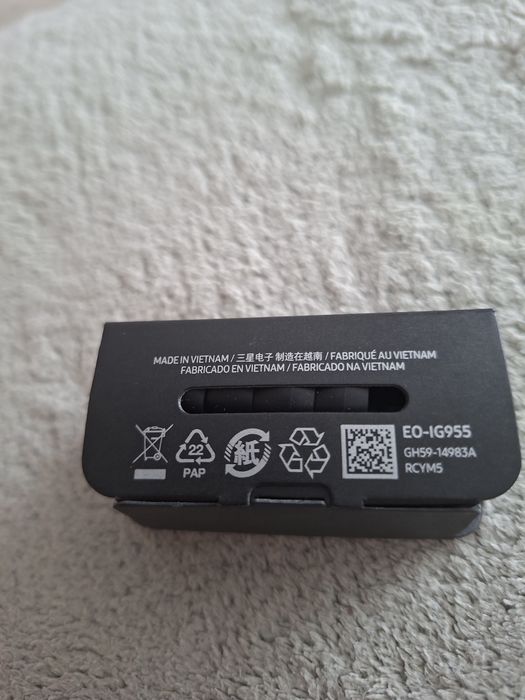 Casti AKG noi de Samsung
