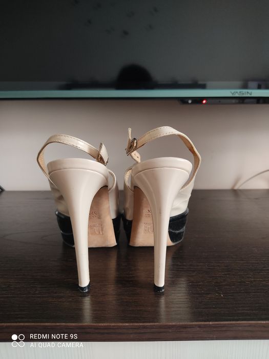 Продав туфли 37 размер