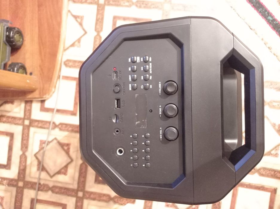 Продаю калонку блютуз