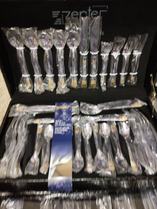 Продам набор посуды Zepter