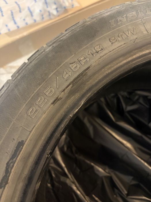 Летни Гуми 225/45/18 Dunlop sport