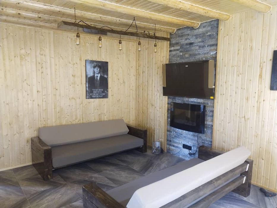 Изготовим под заказ мебель из чистого дерева