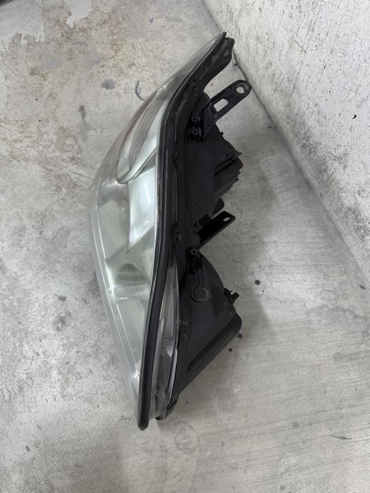 фар lexus rx330 одна нормальным состояни