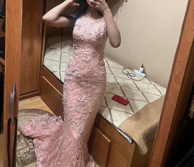 Продам вечернее платье