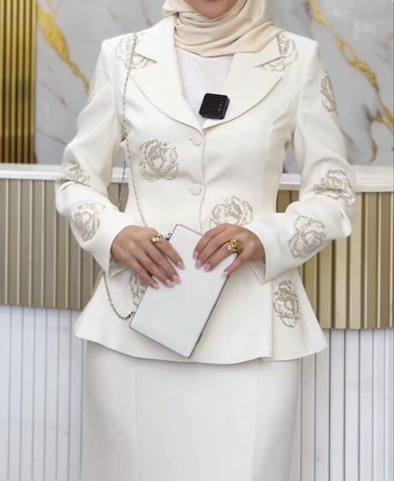 Kostyum yubka Turkiya