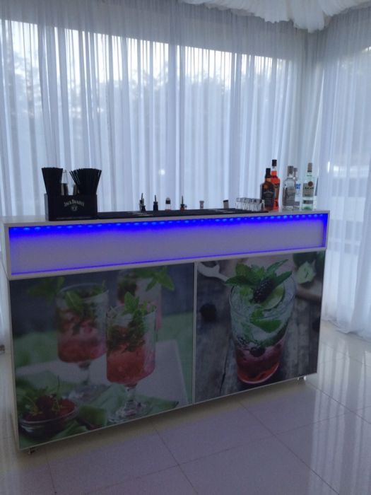 barman evenimente ( nunti, botezuri)