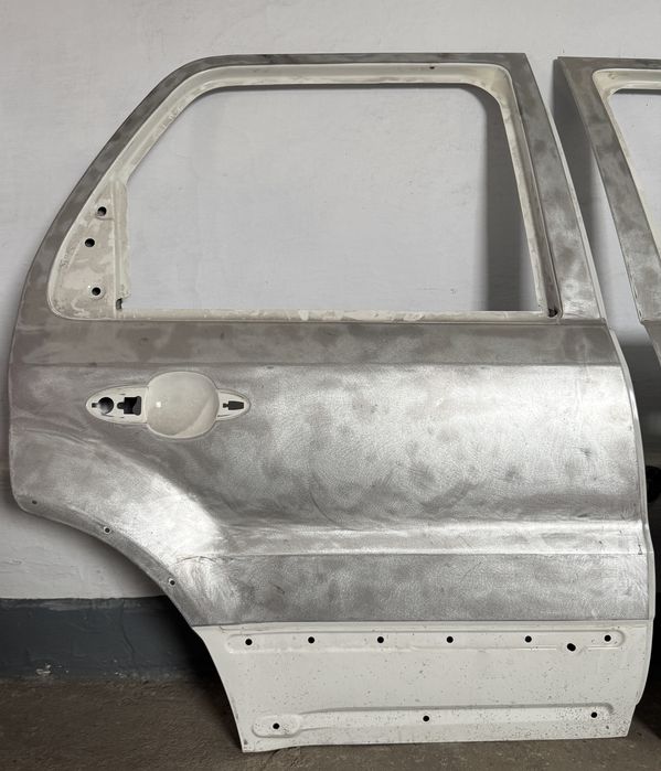 Двери на Ford Maverick