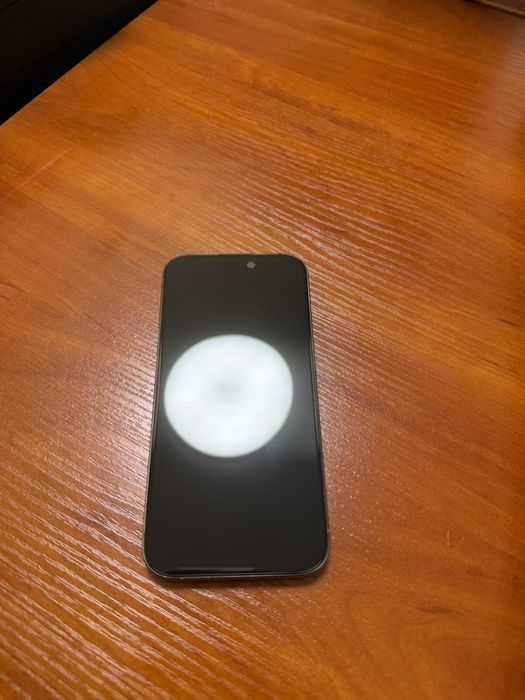 Продам срочно iphone 15 pro, 256 gb