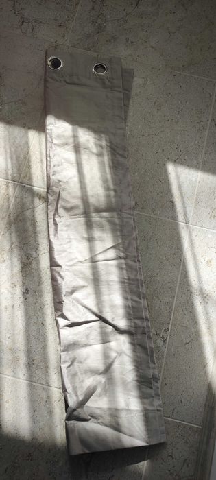 Плътно перде в сив цвят