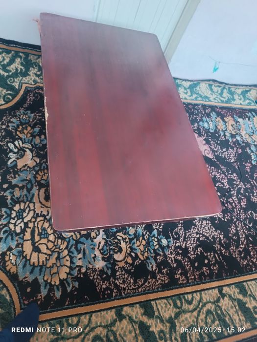 Ish stoli va xontaxta sotiladi