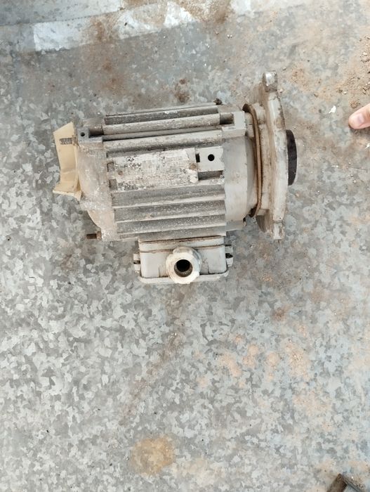 Электродвигатель