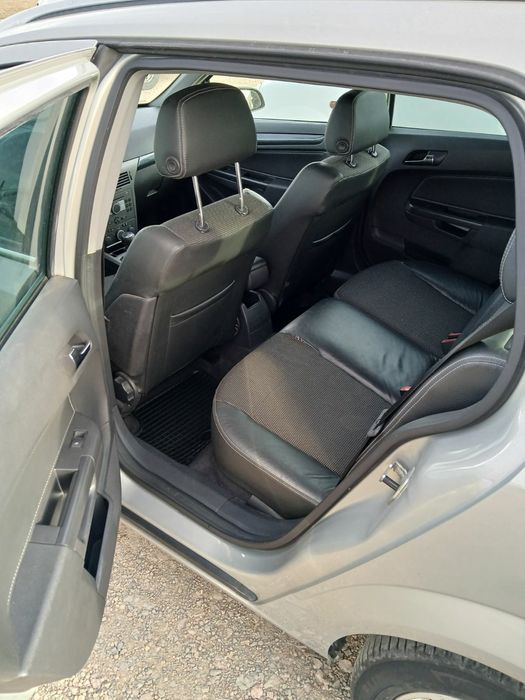 Опел астра 1.7 CDTI на части