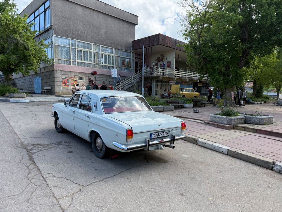 наем- рента- кар -на ретро автомобили