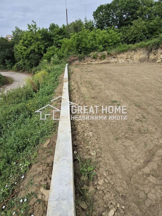 с. Момино!!! Уникална гледка и локация!!! Равен парцел с проект за къ