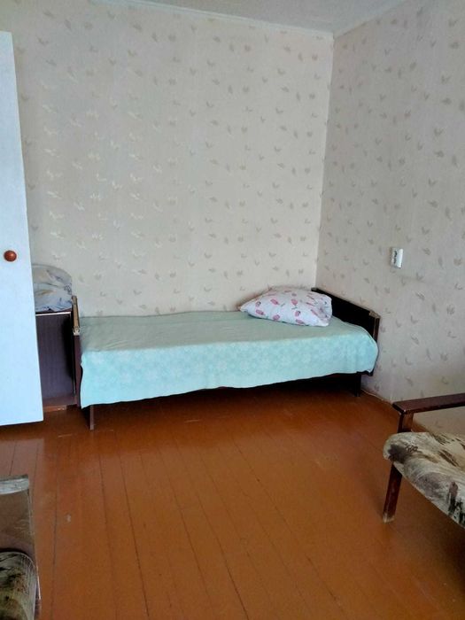 Продам 1 комнатную Корчагина 111