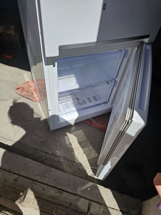 Продам холодильник.