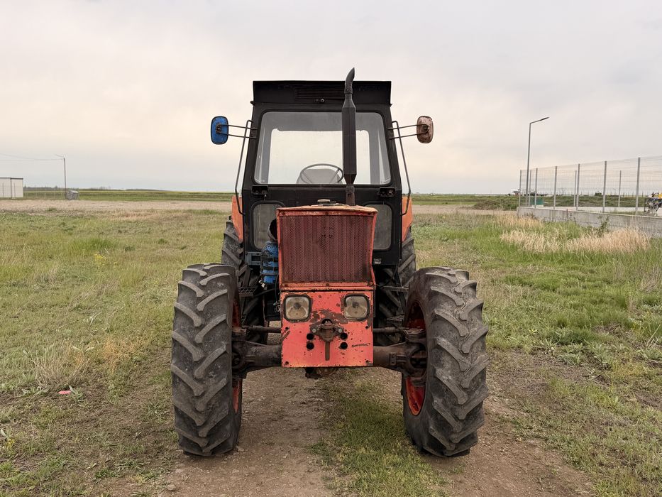 Tractor Universal Utb DT1010 Motor Iveco