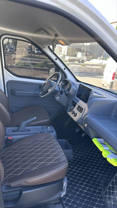 Сотилади. Янги микроавтобус электромобиль.