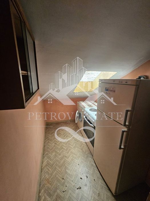 Дава се под наем Тристаен апартамент в Велинград - 85 кв.м за 306 € - Снимка #8