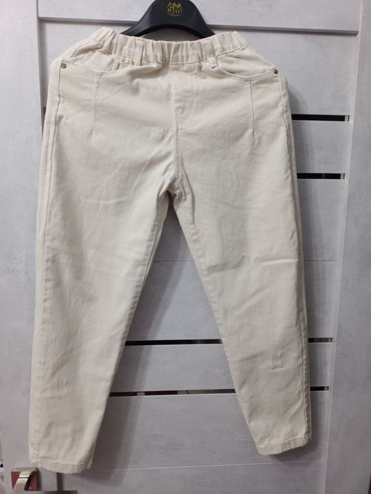 Джинсы для девочки,10-11 лет.