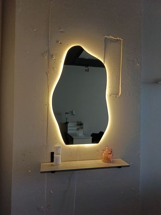 Место для мастера маникюра