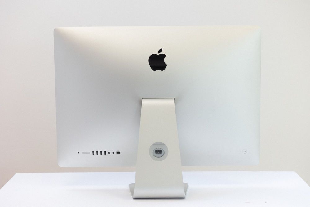 Apple iMac 27 inch 5K I7 4GHz 32GB 3TB