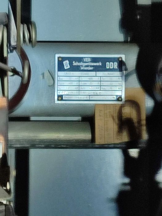 Продам комплект: трансформатор 630КВА  6/04КВ + разъединитель + автома