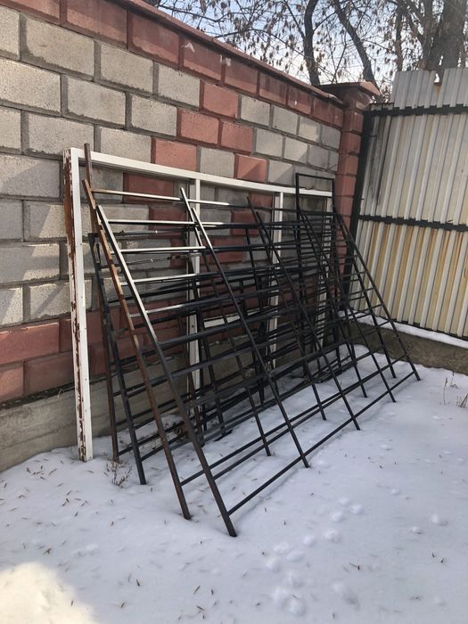 Решотки наружные,витринные