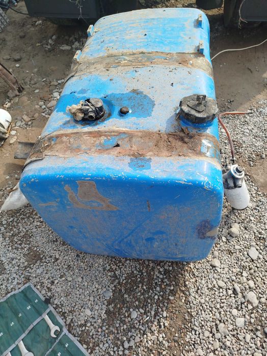 Bak sotiladi manni baki