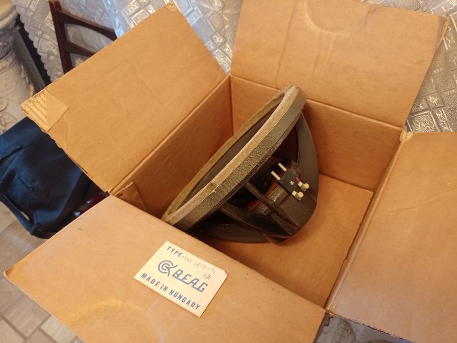 Продам студийные большие динамики