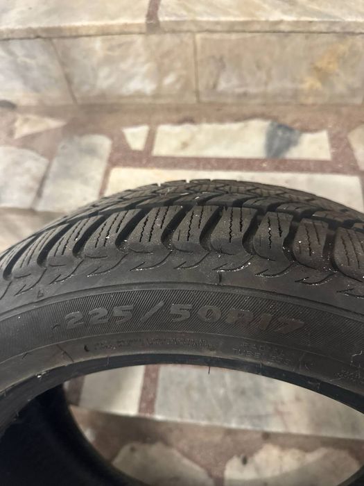 Гума за кола Debica 225/50 R17