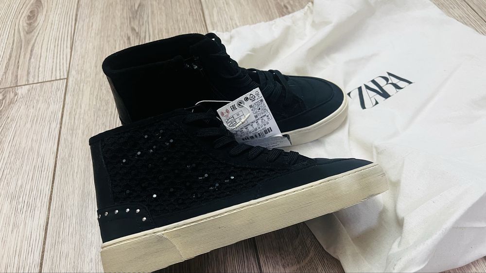 Высокие кеды Zara