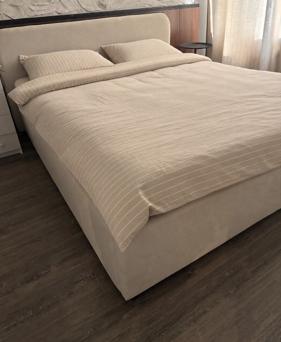 Продам кровать 160*200