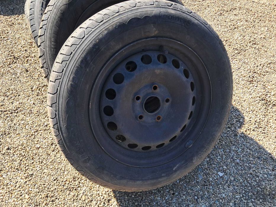 Vw Golf 5 Seat Leon Skoda Octavia, roti pe 15 cu jante de tabla