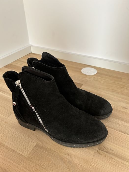 Ghete piele intoarsa