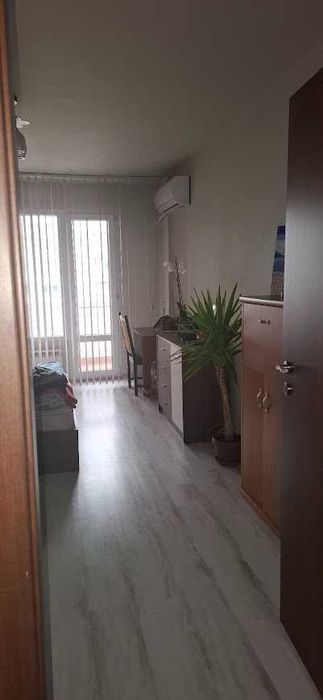 Двустаен с трапезария