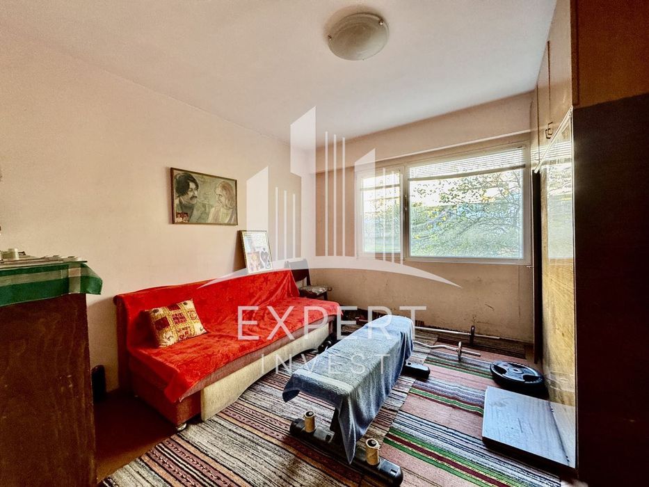 Дава се под наем Четиристаен апартамент в Варна, Цветен квартал - 85 кв.м за 158597.76 € - Снимка #14