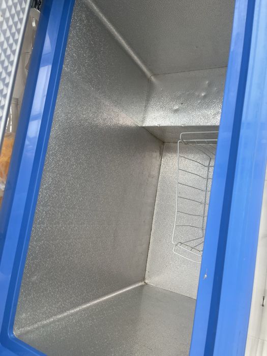 Продам морозильную камеру