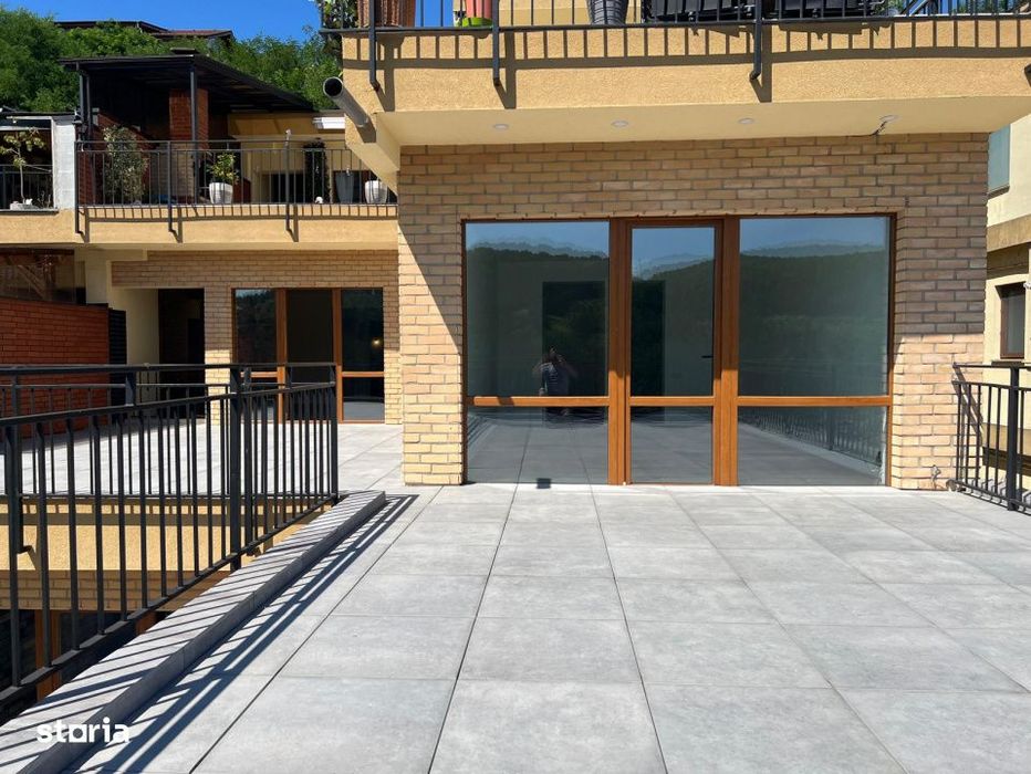 Apartament cu 4 camere 120mp utili, terase 65mp Vivo Polus
