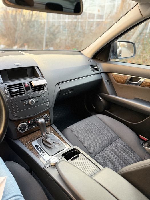 Mercedes Benz C200