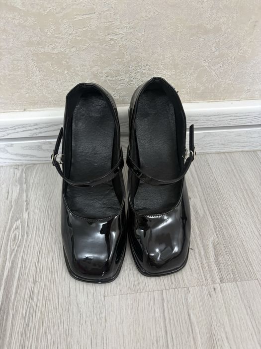 Туфли женские.